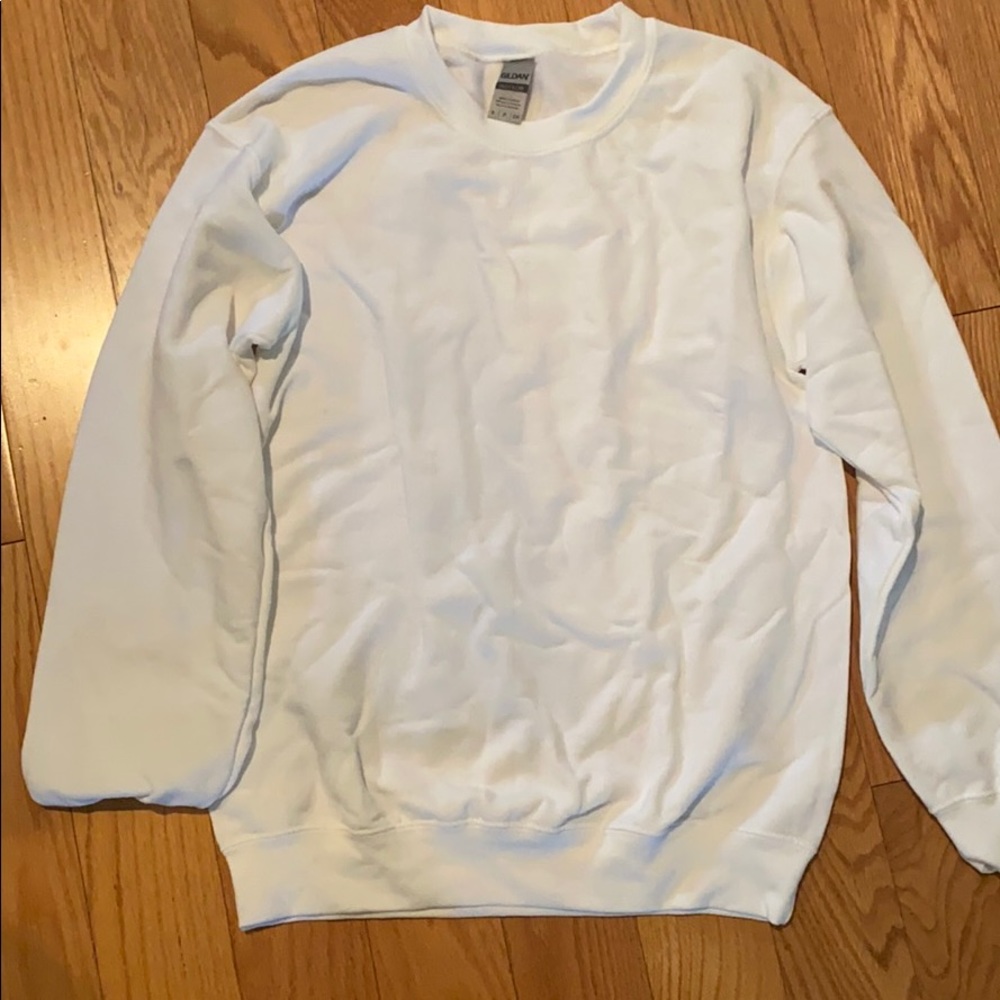 White Gildan sweatshirt